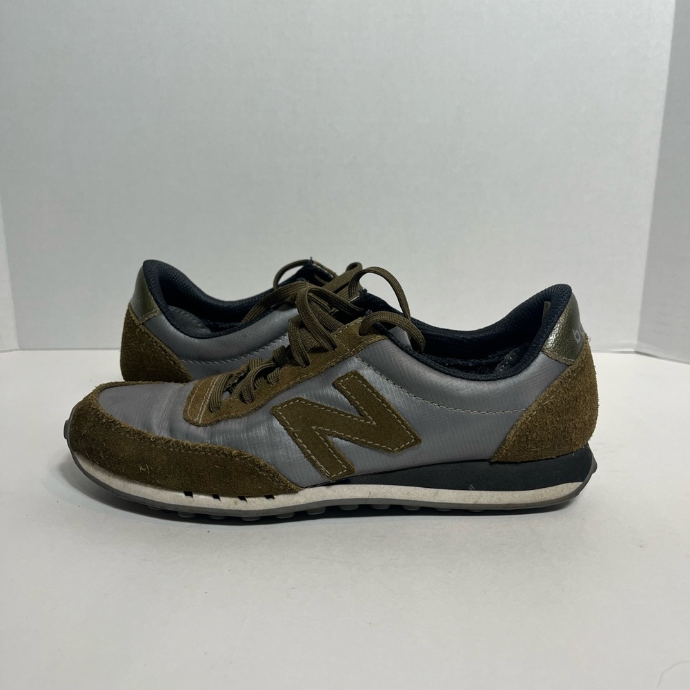 Rare New Balance women’s 410 Heidi Klum collaboration Gray and olive Sneakers
